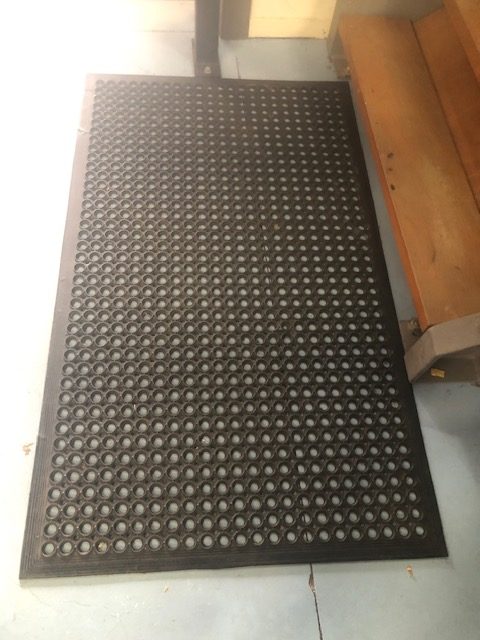 Top Deck Floormat 900mm x 1500mm x12mm RUBBER- BLACK Anti - fatigue Floormat - Image 5