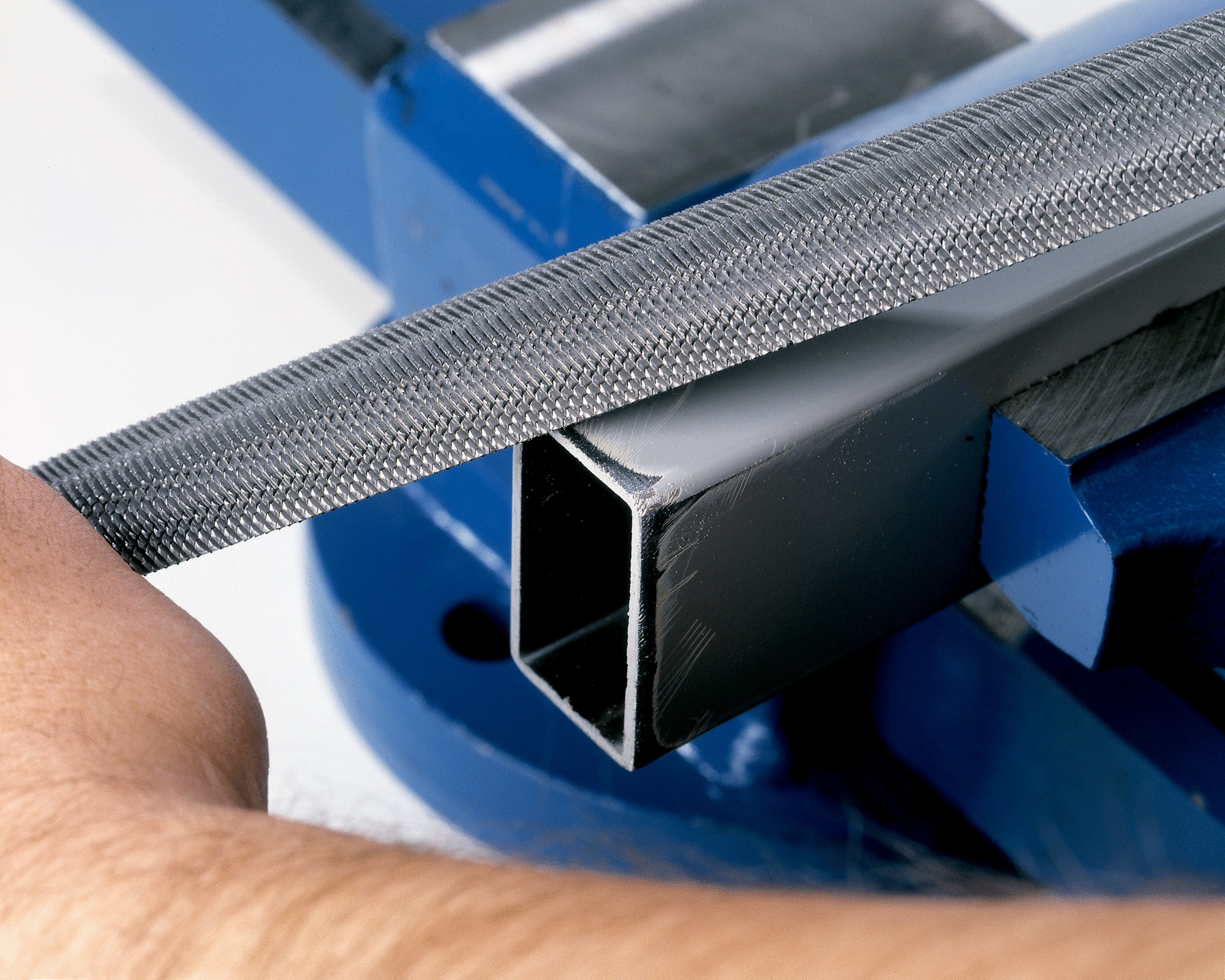 Bahco Half round file, 12", 30cm, Smooth cut, ergo handle - Image 4