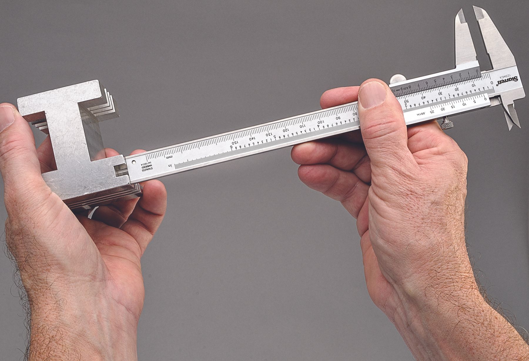 Starrett - Vernier Caliper 150mm/6in .02mm & .001in Grad - Image 6