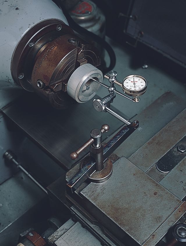 Starrett - Dial Test Indicator 0-100 Back Plunger W/attachments & Case - Image 4