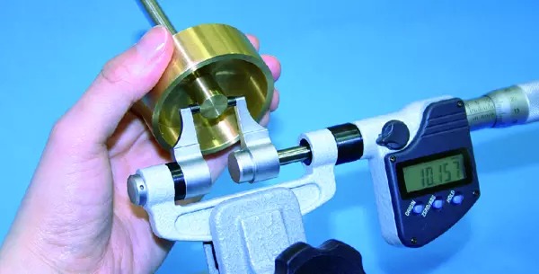 Mitutoyo MICROMETER CALIPER TYPE 343-251-30 - Image 4