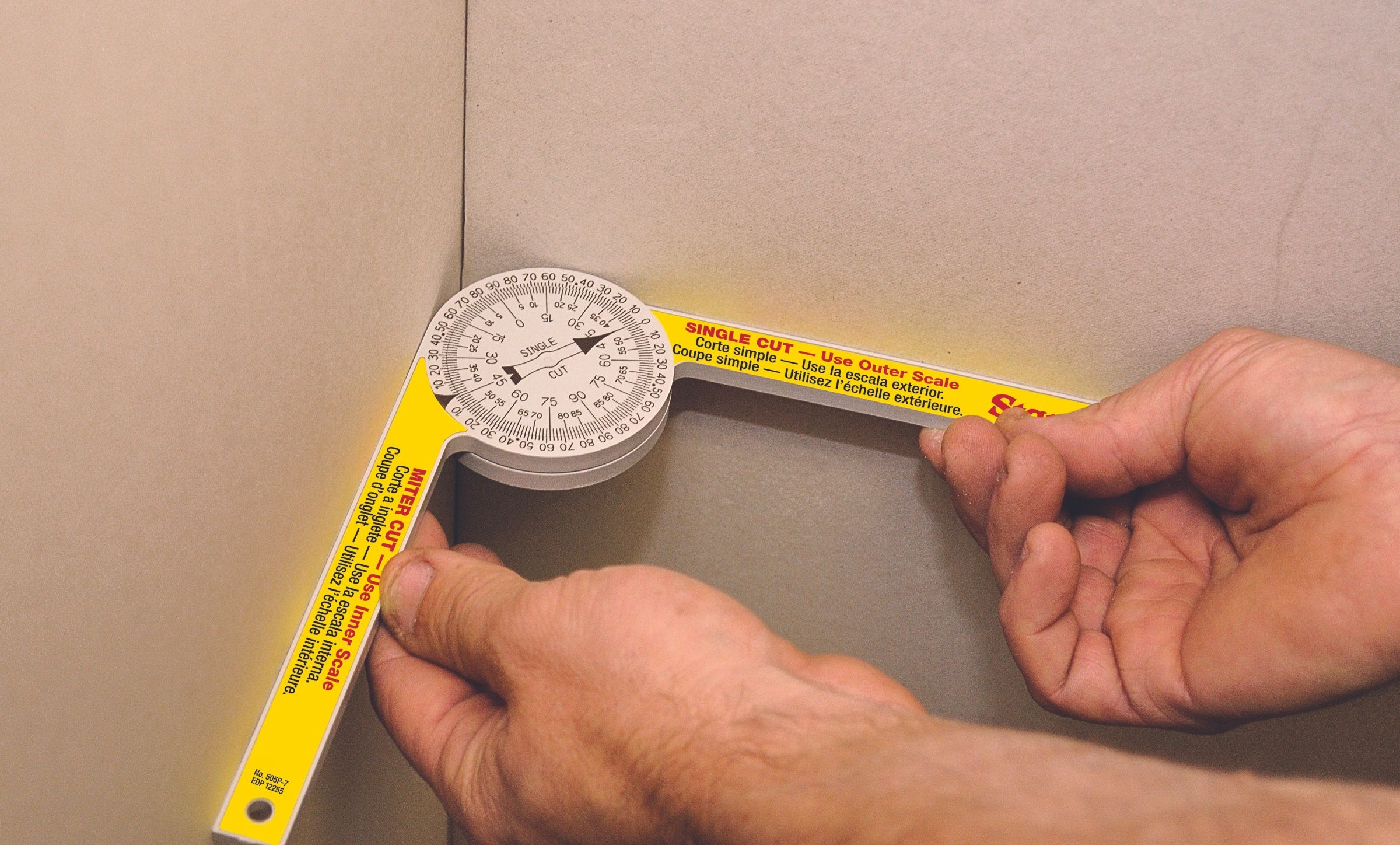 Starrett - 180mm Plastic Miter Protractor - Image 2