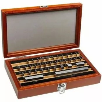 Mitutoyo GAUGE BLOCK SET 516-916-26