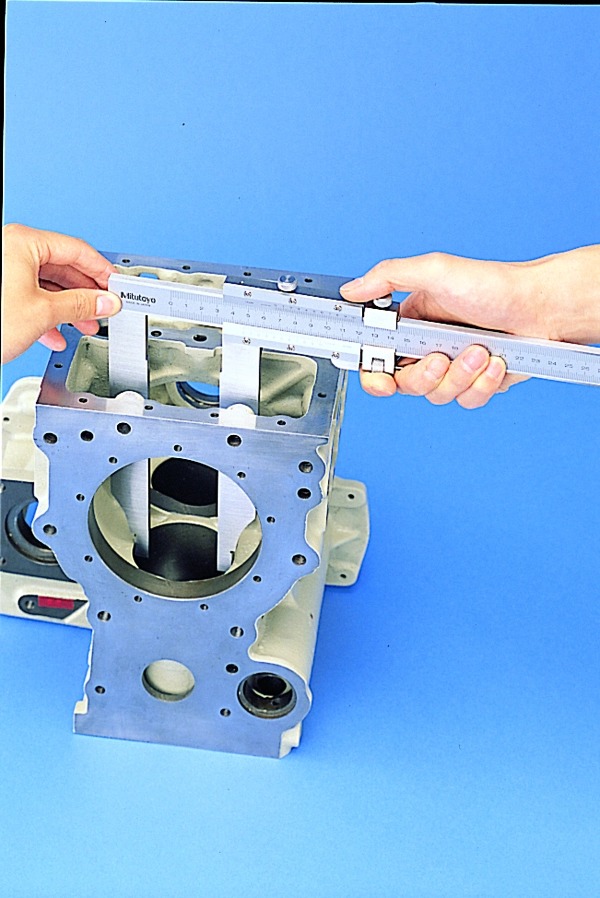 Mitutoyo Long Jaw Vernier Caliper 534-104