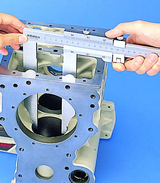 Mitutoyo LONG JAW VERNIER CALIPER 534-110 - Image 2