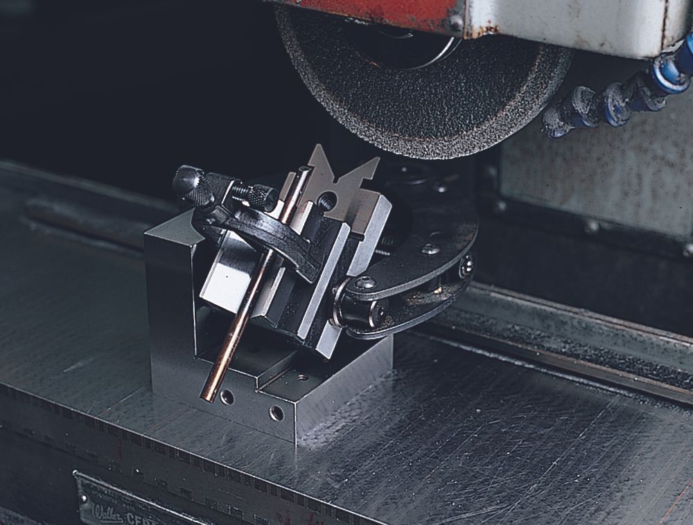 Starrett V-Block and Clamp Complete Set 567 V-Block and Clamp - Image 2