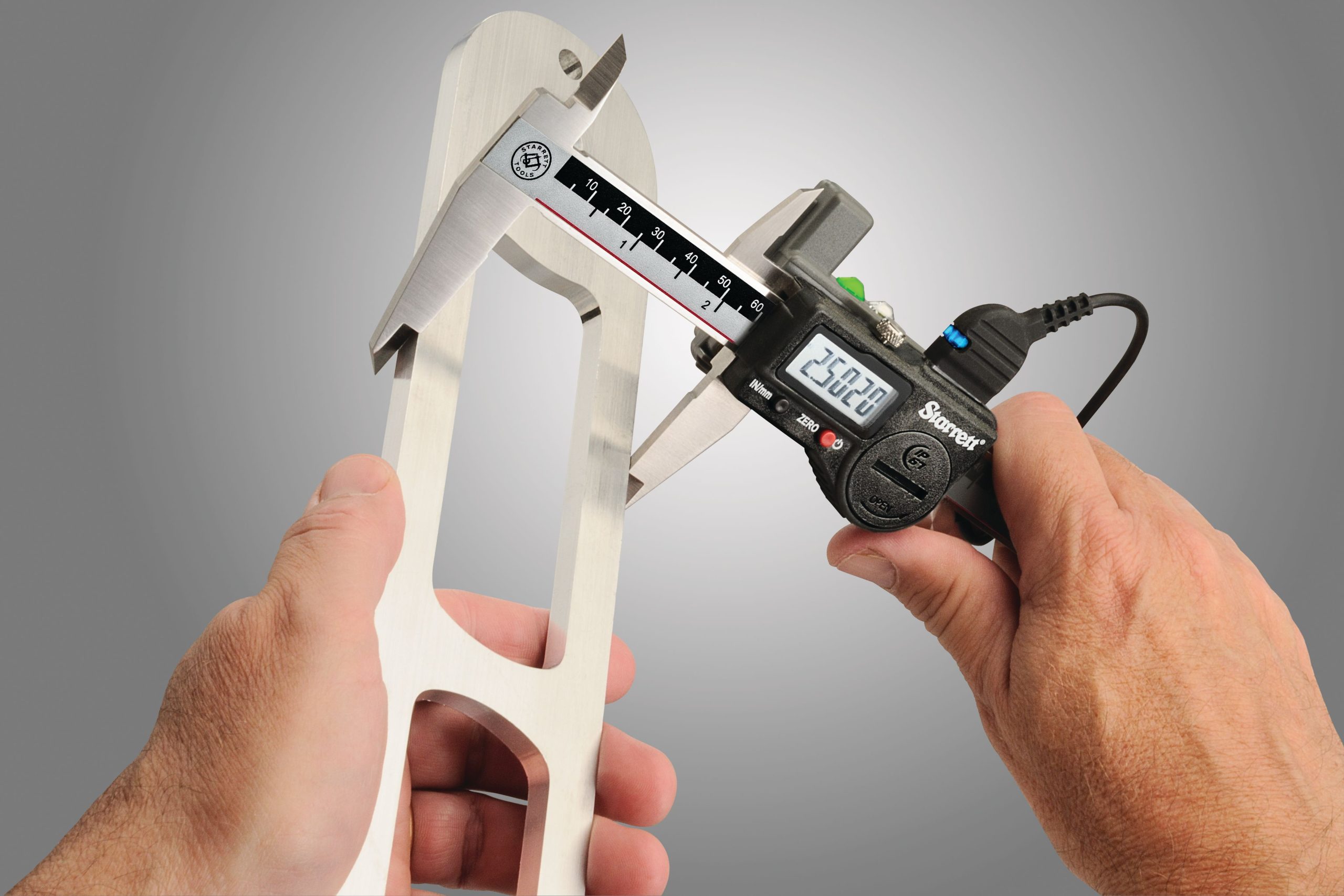 Starrett - IP67 Electronic Digital Caliper 150mm - Image 3