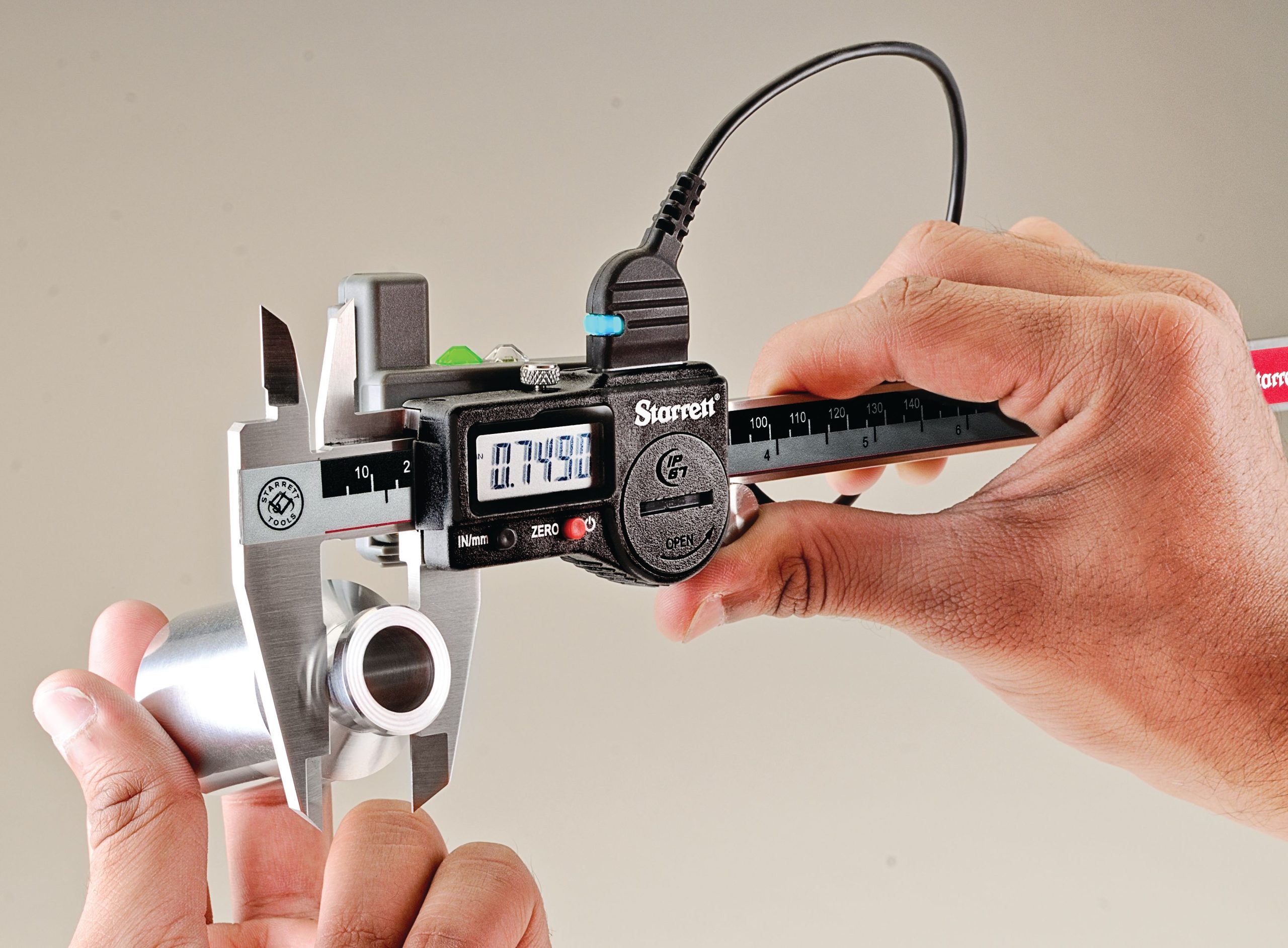 Starrett - IP67 Electronic Digital Caliper 150mm - Image 6