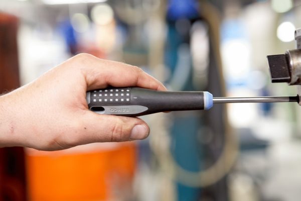Bahco ERGO handled Screwdriver, pozidriv, 361mm, blade 200mm, No. 4 - Image 3