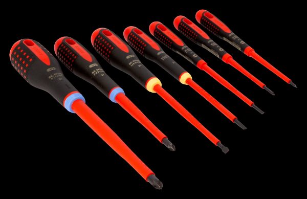 Bahco ERGO handled 7 piece 1000v Screwdriver Set. Set contains: 4 Slotted & 3 Pozidriv